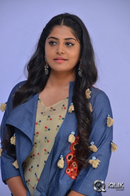 Manjima-Mohan-at-Saahasam-Swaasaga-Saagipo-Movie-Release-Press-Meet